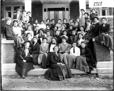 Ohio State Normal College freshman class 1909 (3199695125) photo