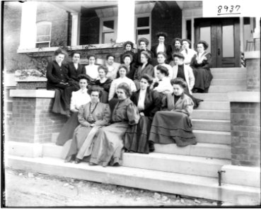Ohio State Normal College sophomore class 1909 (3199664073) photo