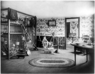 Old kitchen, Dagget House, Dagget Park, Pawtucket, R.I. 1685 showing swifts of Gov. Jenckes. LCCN2012647913