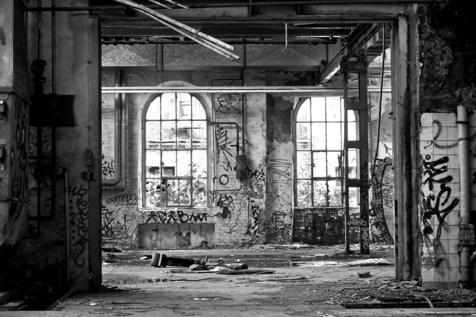 Pforphoto old decay
