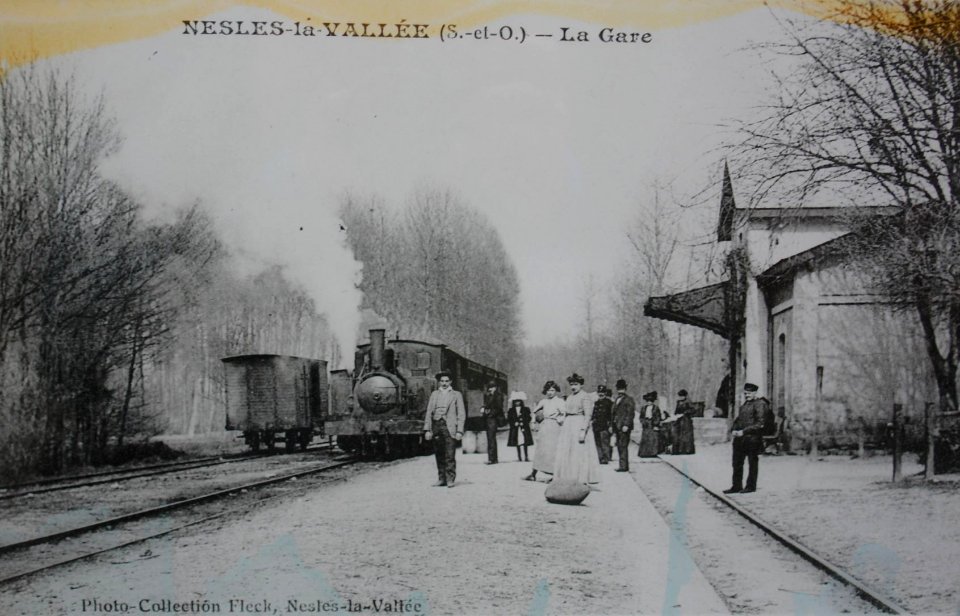 Old photograph exhibited at musée des tramways à vapeur et des chemins de fer secondaires français 09