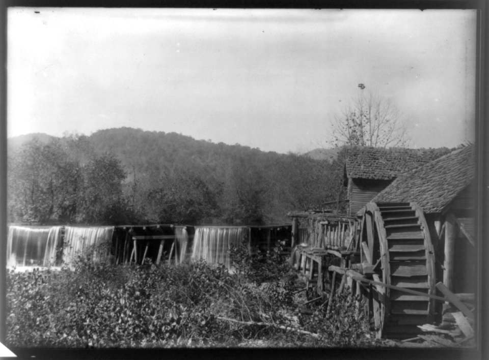 Old grist mill near Mr. Pisgah. LCCN2016650557