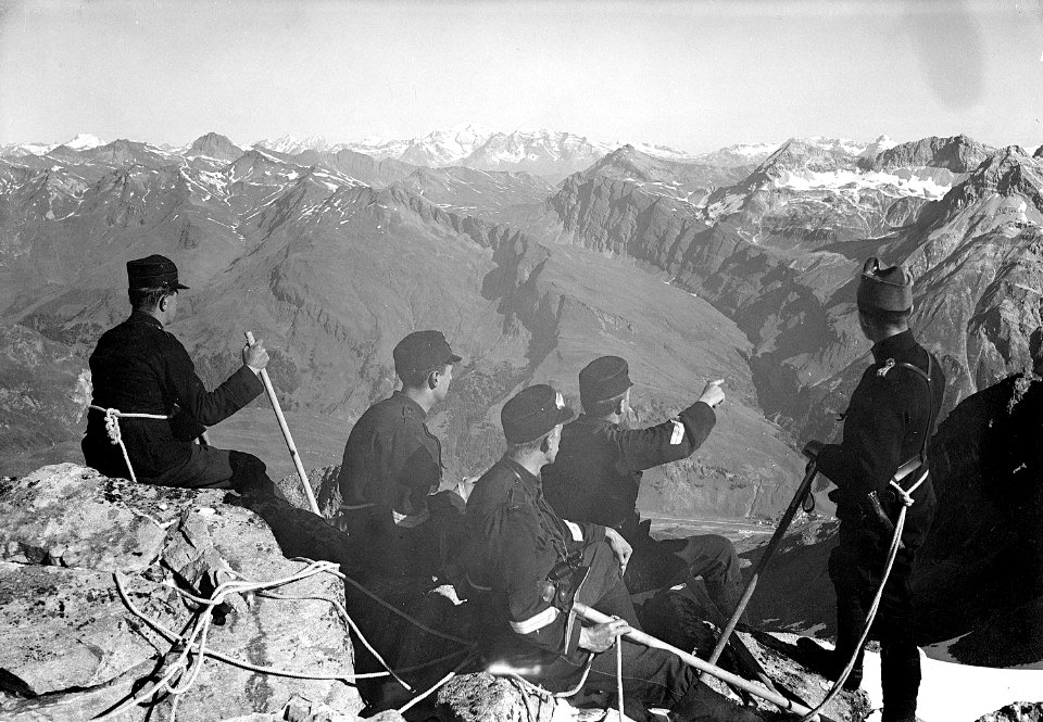 Offizierspatrouille auf das Surettahorn - CH-BAR - 3236905