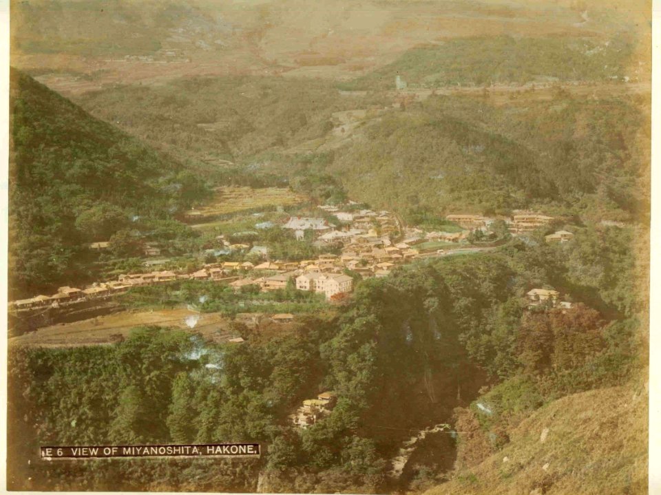 Ogawa Kazumasa - E 6 View of Miyanoshita, Hakone