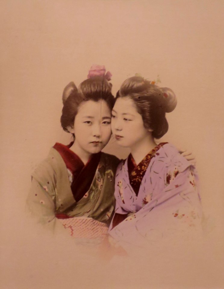 Two Women by Ogawa Kazumasa, Honolulu Museum of Art