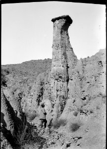 Olette , érosion dans les boues calcaires - Fonds Trutat - MHNT.PHa.1521.G.019 photo
