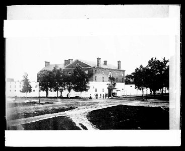 Old Capitol ruins LCCN2016819443