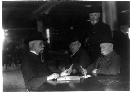 Old veterans playing cribbage at Soldiers' Home, Washington, D.C., ca. 1900 LCCN2006688446
