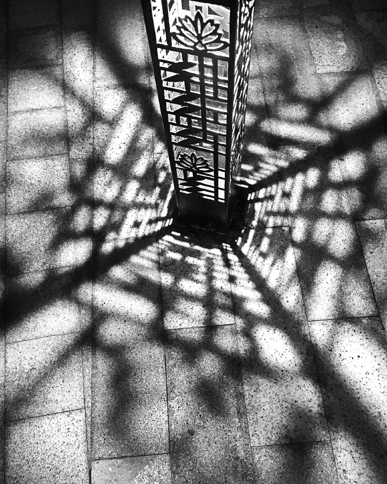 Light design gray email