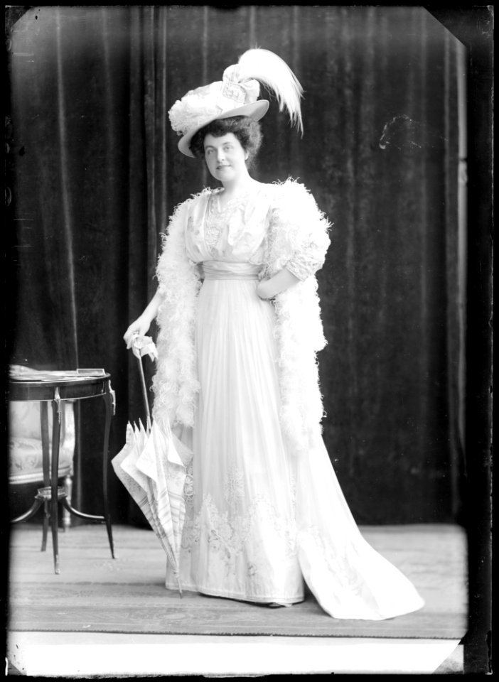Olga Andersson, rollporträtt - SMV - GA059