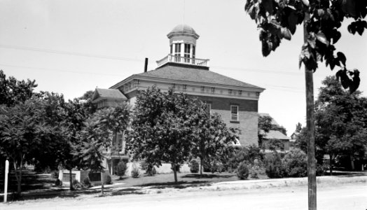 Old Washington County Courthouse, St. George photo