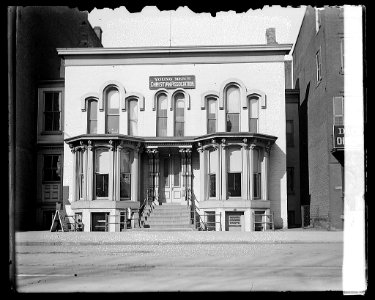 Old Y.M.C.A. bldg. LCCN2016819447