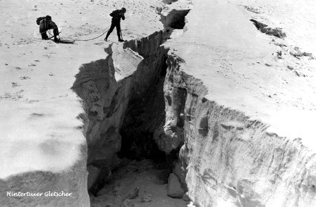Olperer, Gletscherspalte 1932 photo