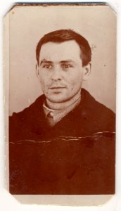 Oliver Curtis Perry, bank robber, head-and-shoulders portrait LCCN2006680238