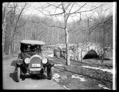 Oldsmobile Sales Co., Rock Creek Park, (Washington, D.C.) LCCN2016851592