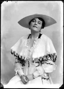Olga Andersson, porträtt - SMV - GA057