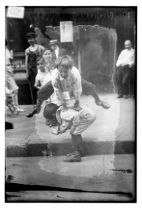 On a play street, N.Y. LCCN2014699501