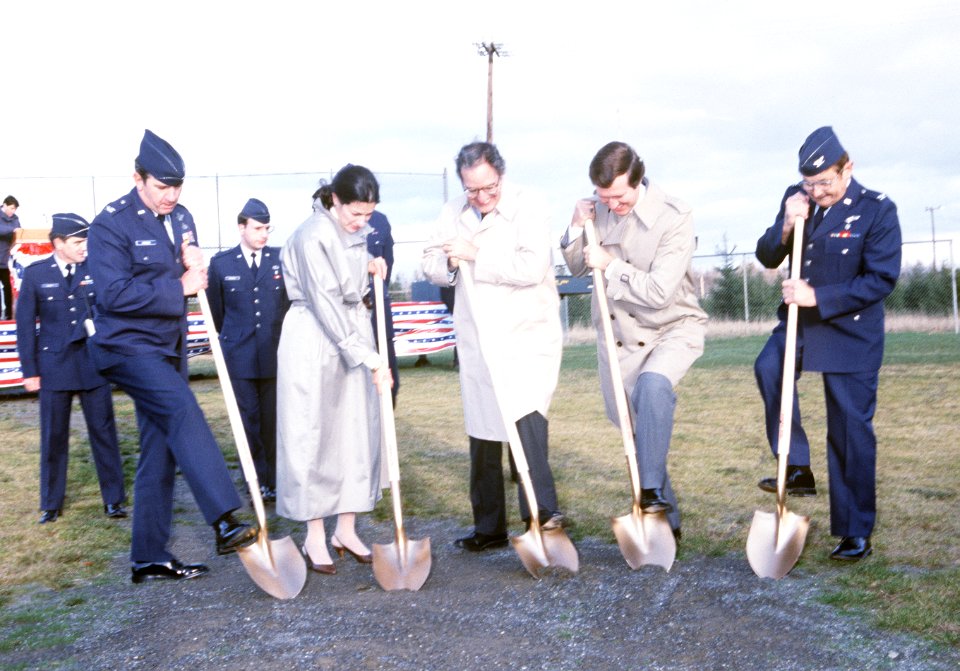 Olympia Snowe, William Cohen, and other dignitaries break ground for a new base hospital