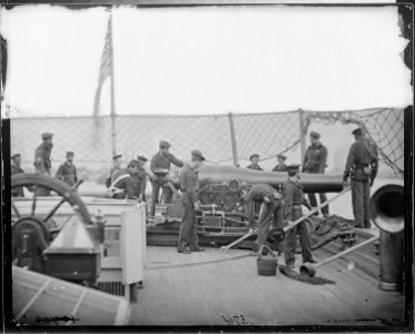 On deck of Gunboat. Bringing Parrott gun into position on board the Mendota. (4166216585)