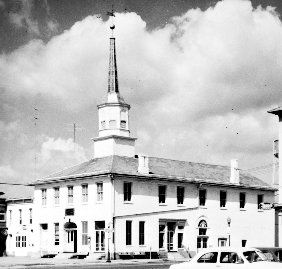 Old Perry County Courthouse in Somerset