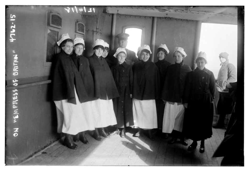 On Empress of Britain (nurses) LCCN2014708033