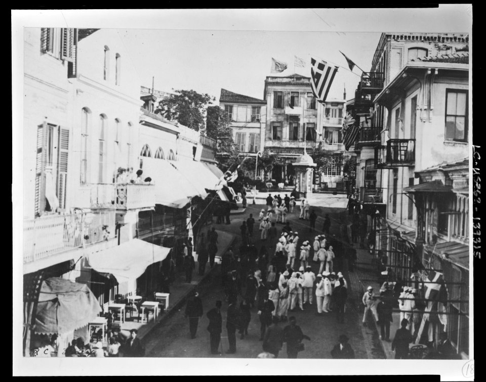 On the Golden Horn The Greek quarter of Constantinople. LCCN2010650576