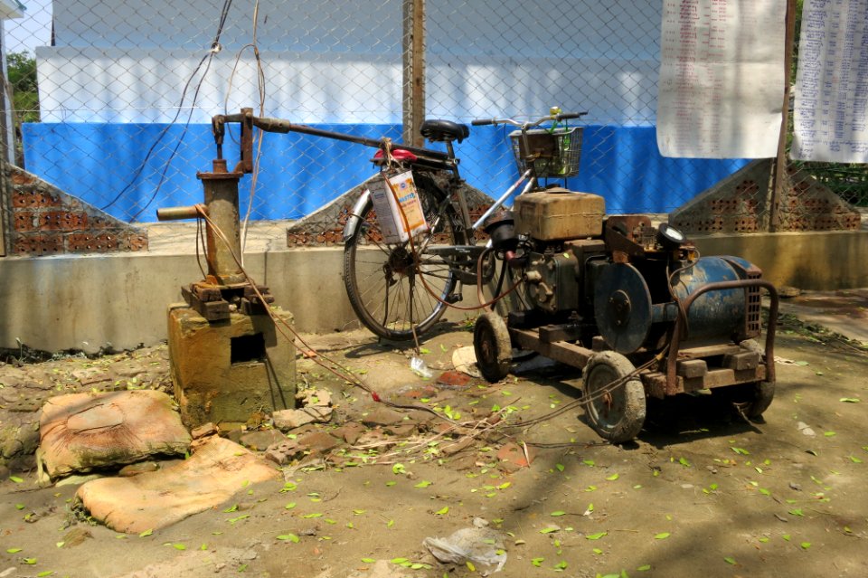 Old-pump 8733689335 o