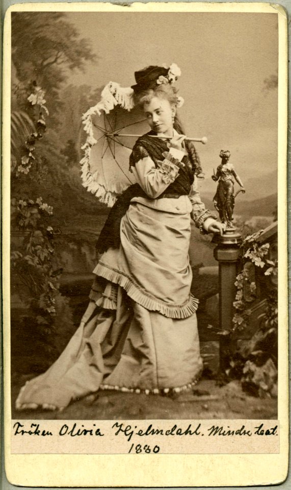 Olivia Hjelmdahl, rollporträtt - SMV - H4 066