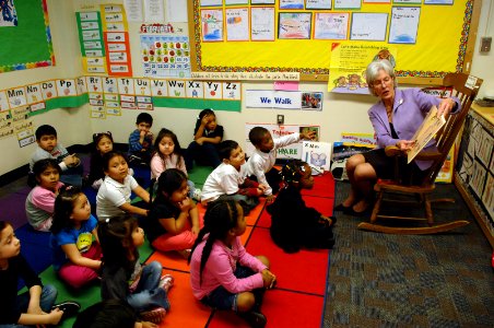 On Thursday, February 17, HHS Secretary Kathleen Sebelius visited the Judy Hoyer Early Learning Center at Cool Springs Elementary School in Adelphi, Maryland (3)