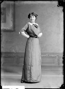 Olga Andersson in Det starkare könet at Svenska teatern 1912 - SMV - NA063