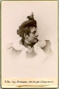 Olga Andersson, porträtt - SMV - H1 065