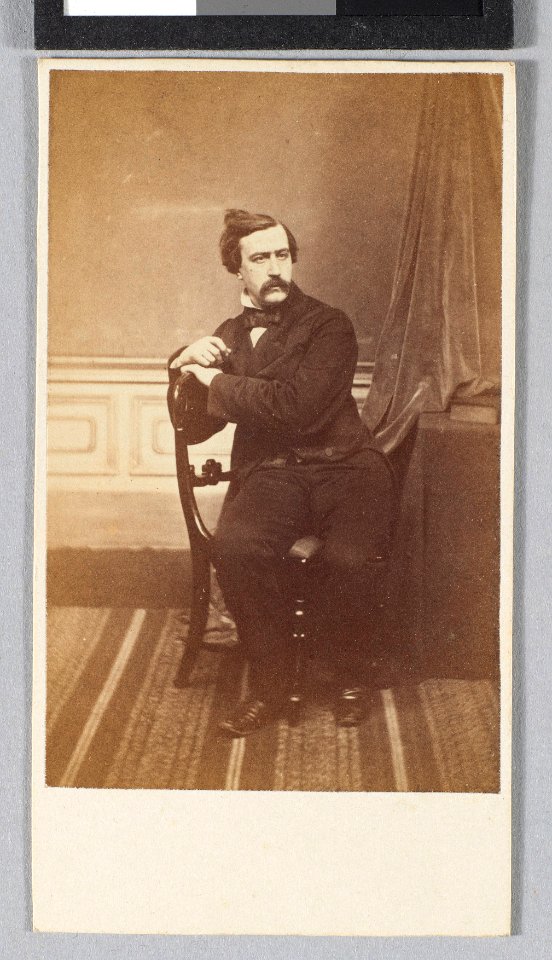 Onbekende zittende man, objectnr KA 6895.157