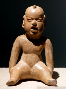 Olmec seated figure Soleil de nuit lot42 n1