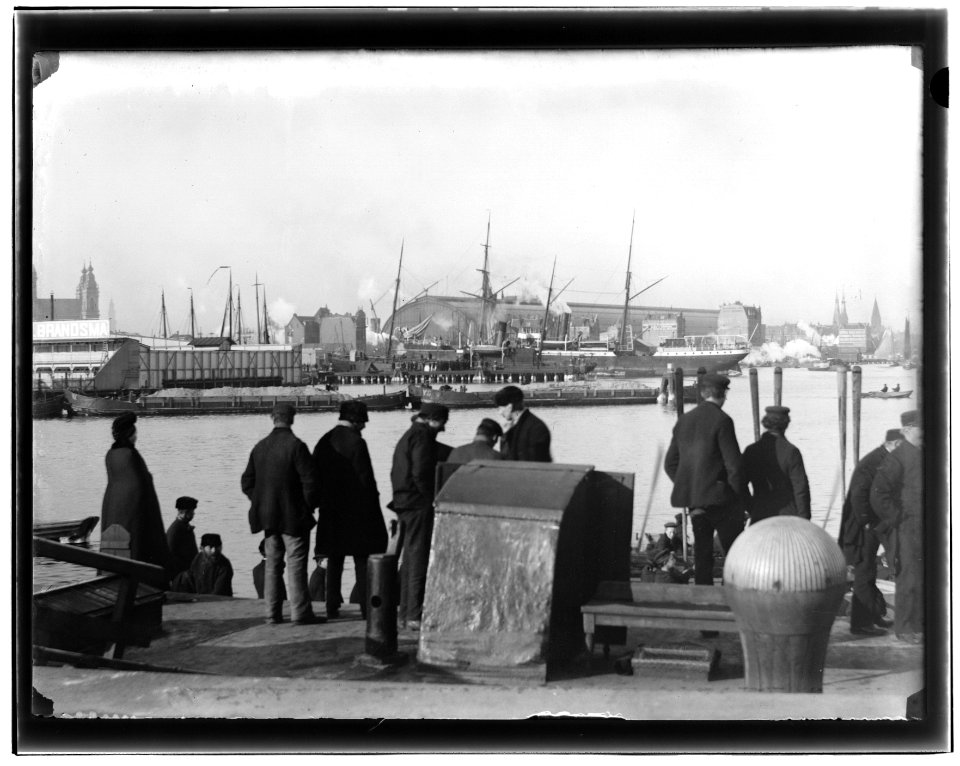 Oostelijke Handelskade, foto 8 Jacob Olie (max res)