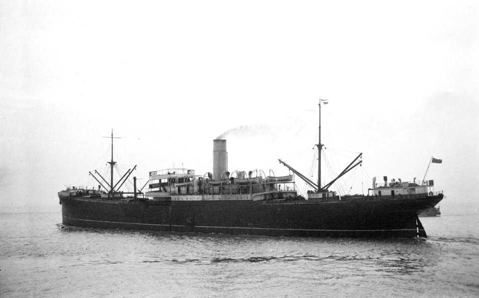 Opawa (1906) underway off Avonmouth RMG P29815