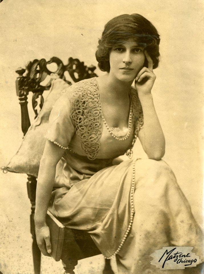 Opera singer Ruby Heyl (SAYRE 3846)