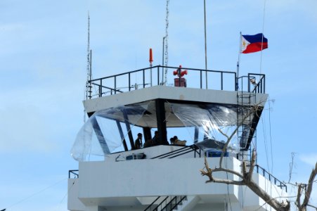 Operation Damayan 131121-N-OV358-089