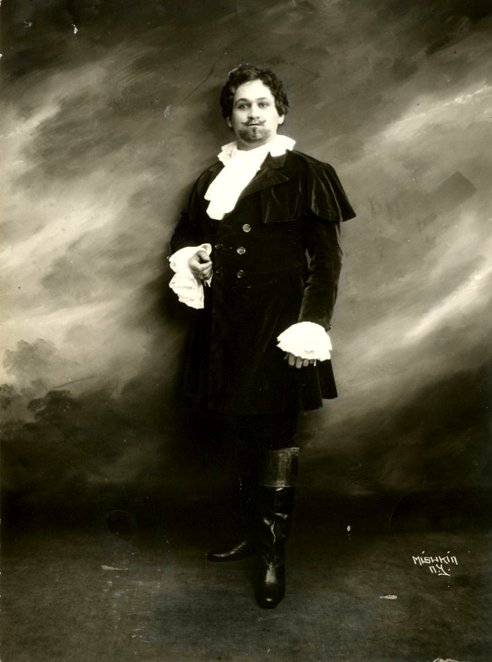 Opera singer Mario Chamlee (SAYRE 21427)