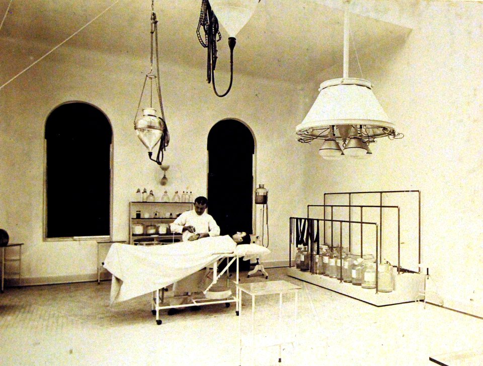 Operating Room, Brooklyn Naval Hospital, Brooklyn Navy Yard, New York (25896373140)