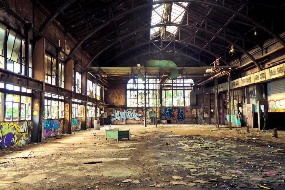 Pforphoto old decay