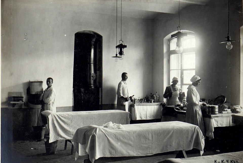 Operationszimmer, Objekt 18 (BildID 15694930)