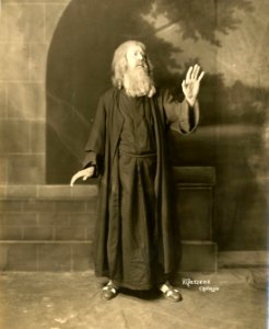 Opera singer Gustave Huberdeau in Thais (SAYRE 4610)