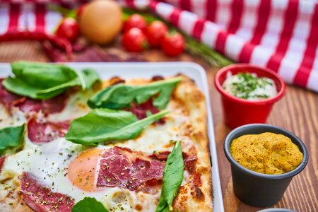 Meat sauce table