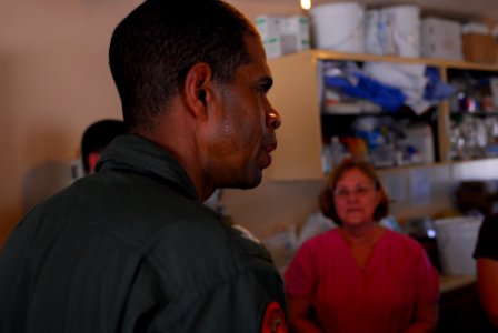 Operation Unified Response 100130-N-NL541-268