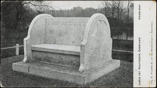 Oosterpark, Justus van Maurik Bank kunstenaar Eduard Jacobs (1868-1914), Afb PRKBB00366000017