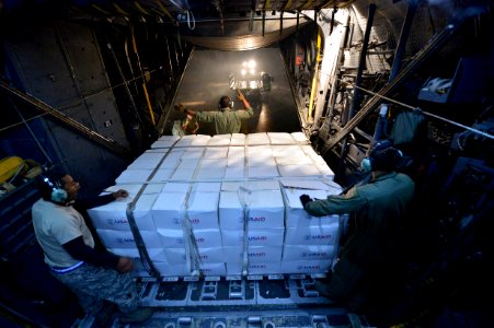 Operation Damayan, Typhoon Haiyan-Yolanda 131120-N-NI474-040