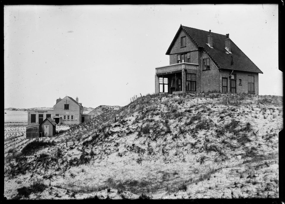 Op de voorgrond het huis Ulysses - Regionaal Archief Alkmaar - FO1400091