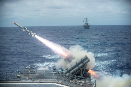 Opening day of Valiant Shield 140915-N-UF697-088