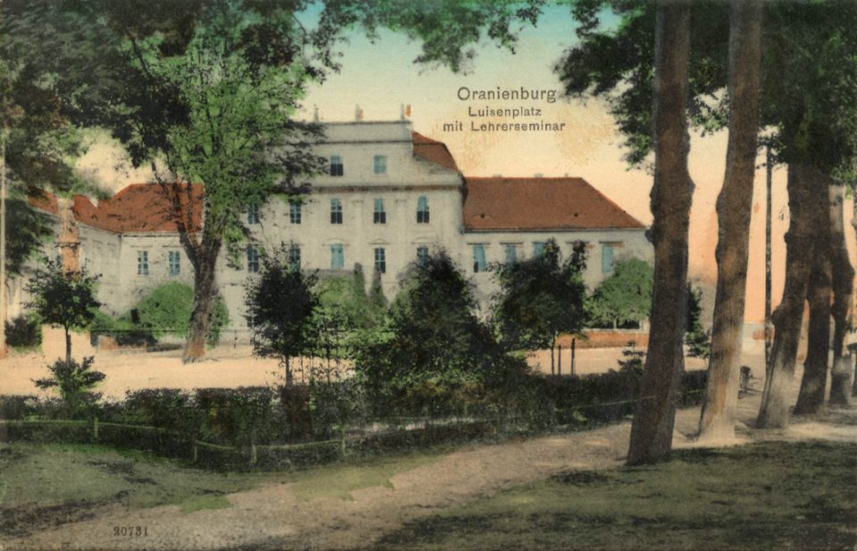 Oranienburg, Brandenburg - Luisenplatz mit Lehrerseminar (Zeno Ansichtskarten)