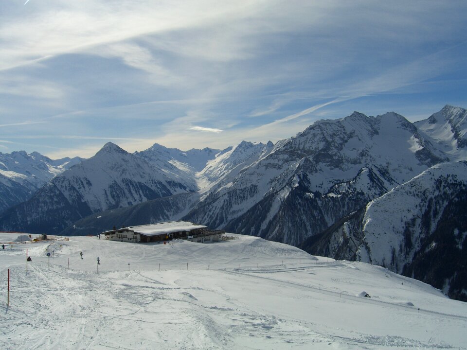 Sun winter ski